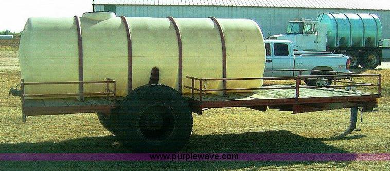 image for item 1868 1993 shop built trailer with 1,000 gallon tank