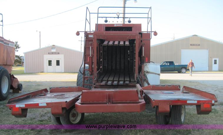 image for item 3021 Hesston 4900 4x4 square baler