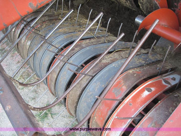 image for item 3021 Hesston 4900 4x4 square baler