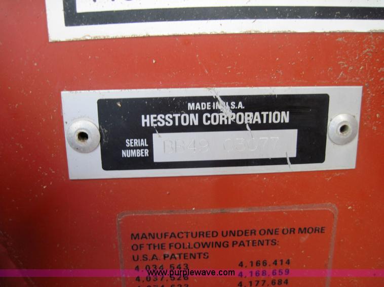 image for item 3021 Hesston 4900 4x4 square baler