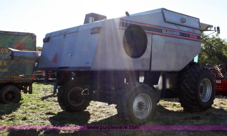 image for item 4642 1992 AGCO Gleaner R-62 combine