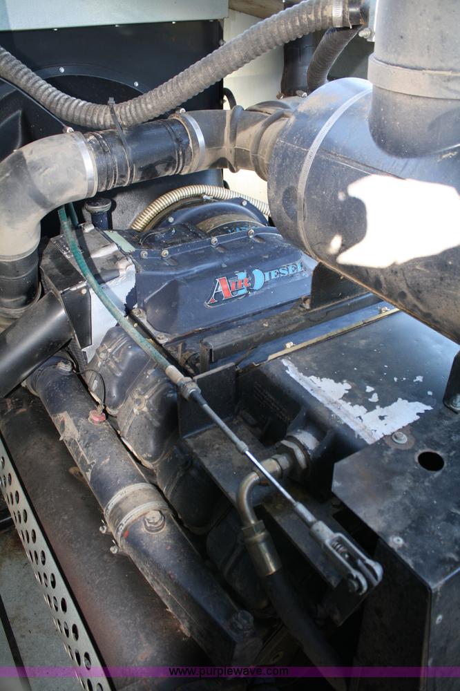 image for item 4642 1992 AGCO Gleaner R-62 combine