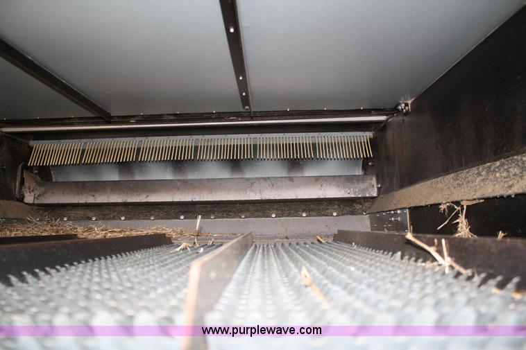 image for item 4642 1992 AGCO Gleaner R-62 combine