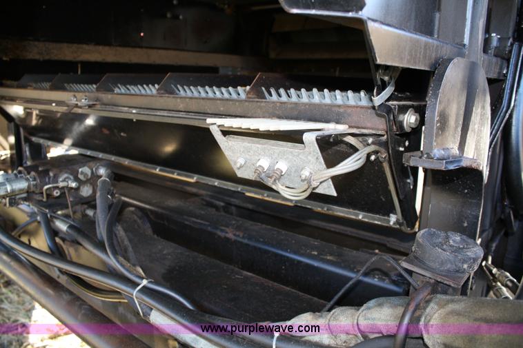 image for item 4642 1992 AGCO Gleaner R-62 combine