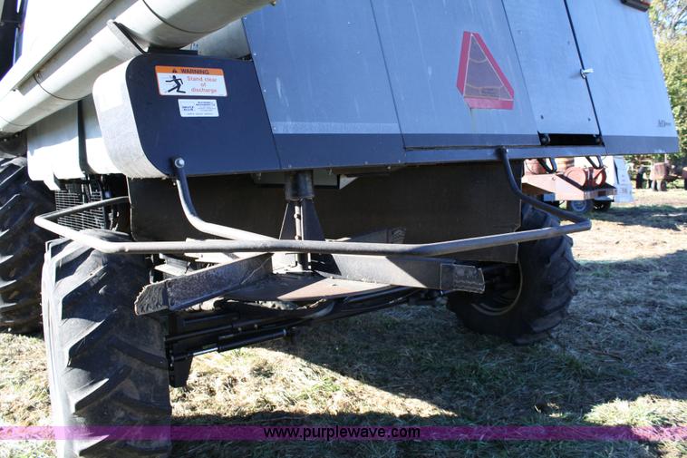 image for item 4642 1992 AGCO Gleaner R-62 combine