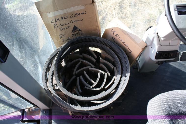 image for item 4642 1992 AGCO Gleaner R-62 combine