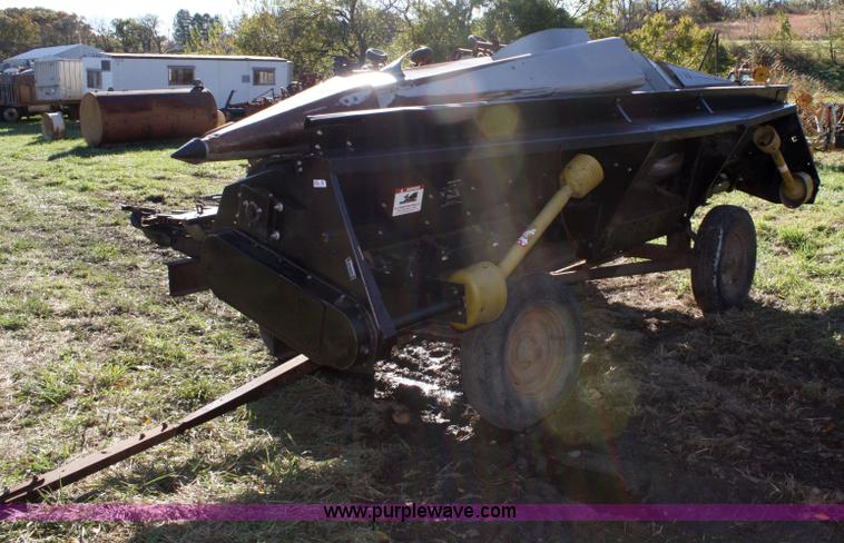 image for item 4643 Duetz-Allis 630 low profile corn head