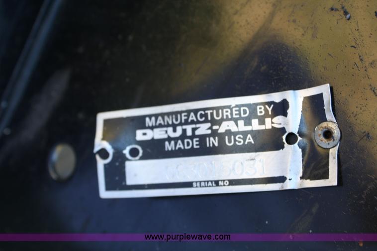 image for item 4643 Duetz-Allis 630 low profile corn head