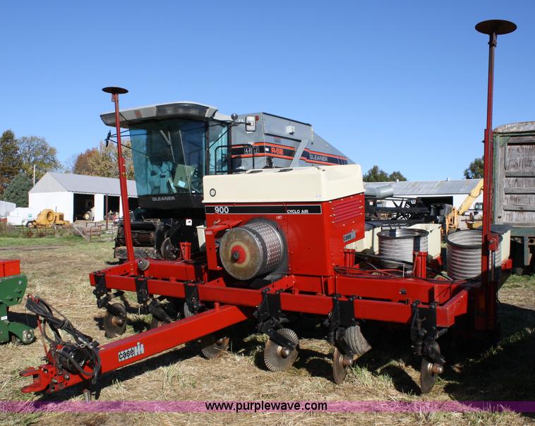 image for item 4645 Case IH 900 Cylo Air planter