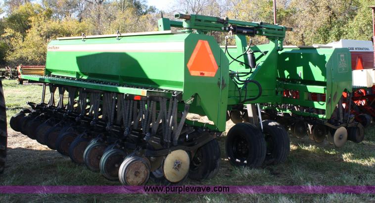 image for item 4646 Great Plains 24' folding drill