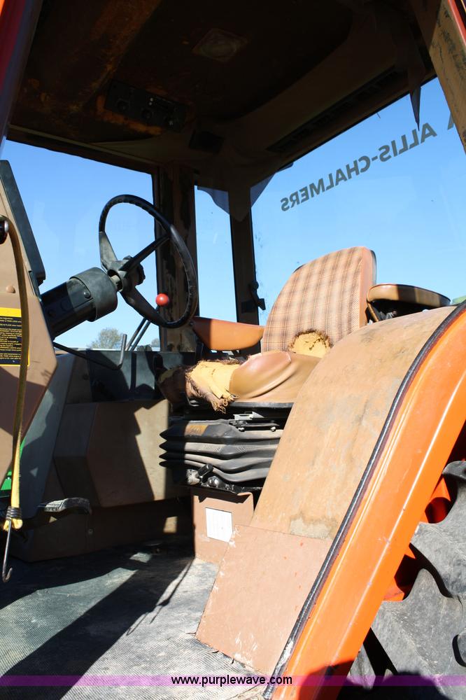 image for item 4647 Allis-Chalmers 8010 MFWD tractor