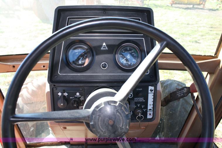 image for item 4647 Allis-Chalmers 8010 MFWD tractor