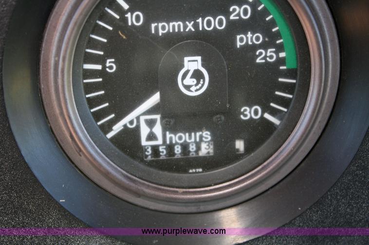 image for item 4647 Allis-Chalmers 8010 MFWD tractor