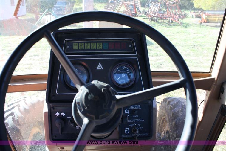 image for item 4648 Allis-Chalmers 8070 MFWD tractor