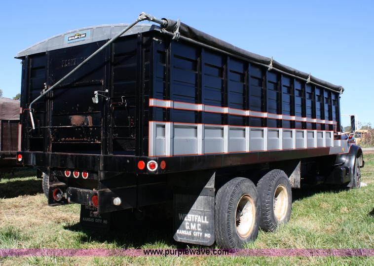 image for item 4655 1970 Chevrolet C60 grain truck