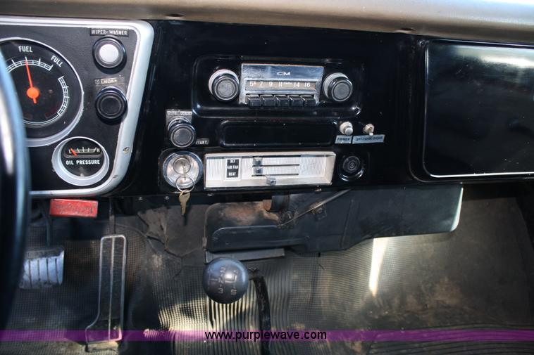 image for item 4655 1970 Chevrolet C60 grain truck