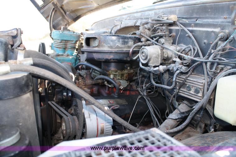 image for item 4655 1970 Chevrolet C60 grain truck