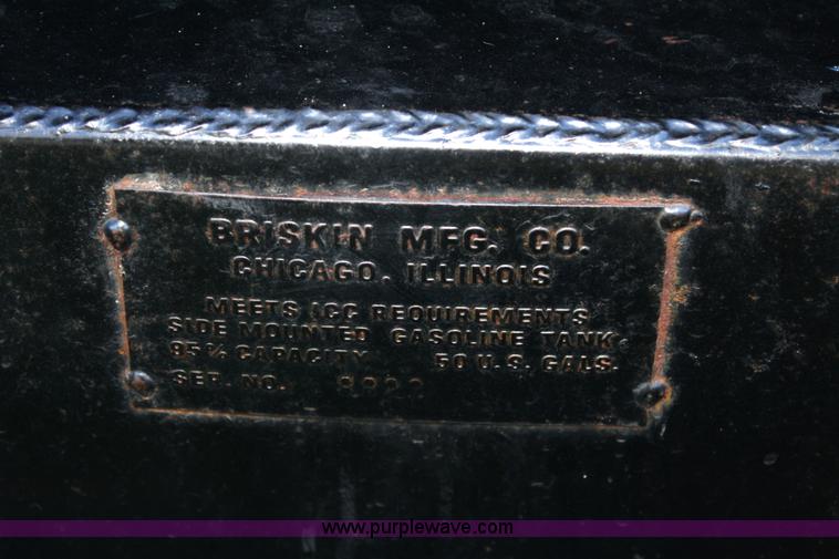 image for item 4655 1970 Chevrolet C60 grain truck