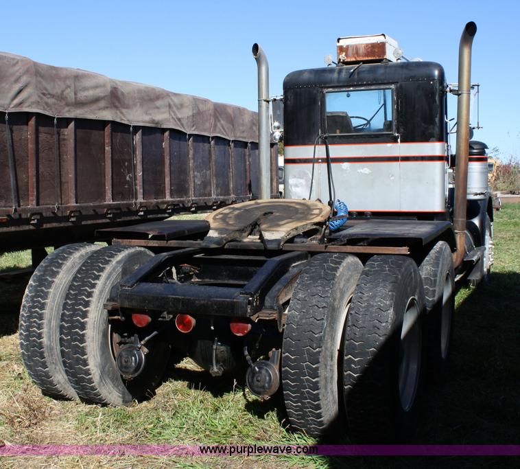 image for item 4656 1965 Kenworth W-923 semi truck