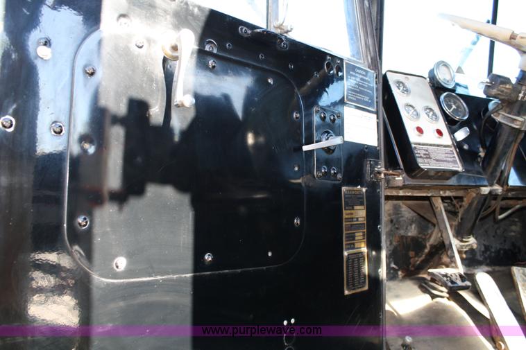 image for item 4656 1965 Kenworth W-923 semi truck