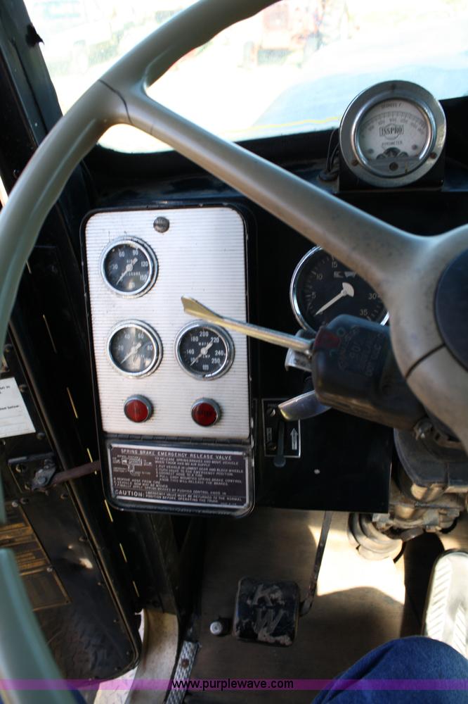 image for item 4656 1965 Kenworth W-923 semi truck