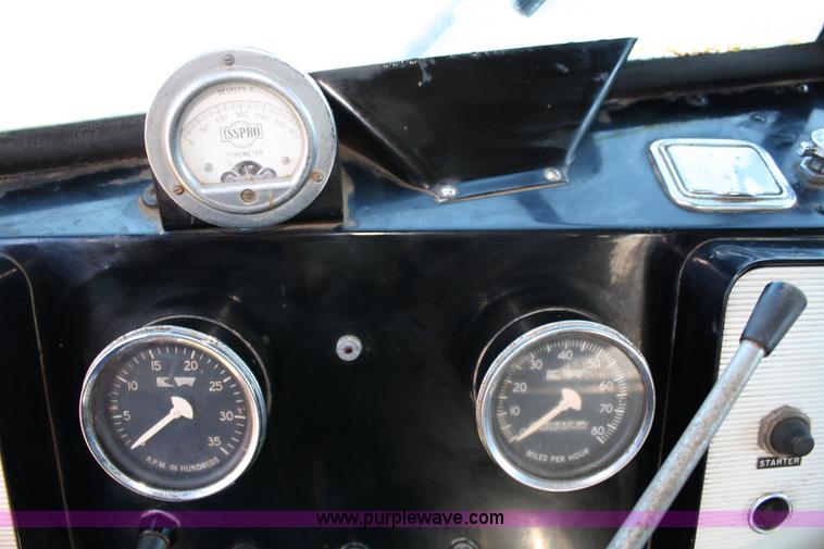 image for item 4656 1965 Kenworth W-923 semi truck