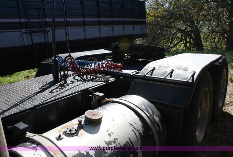 image for item 4656 1965 Kenworth W-923 semi truck