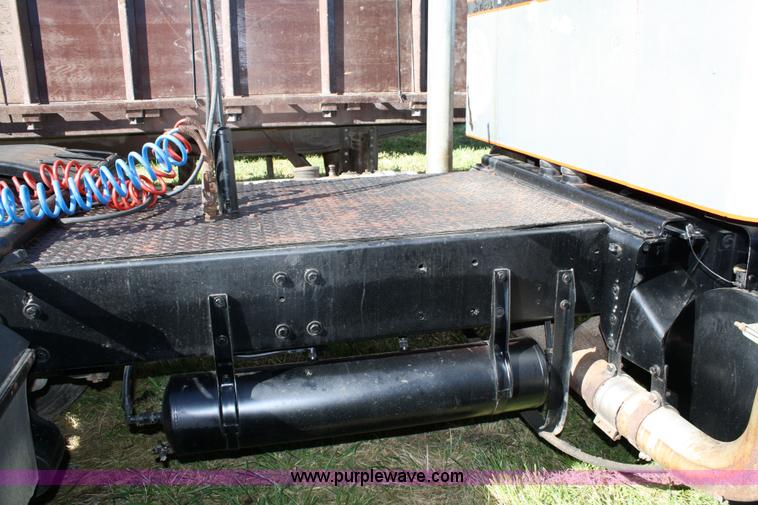 image for item 4656 1965 Kenworth W-923 semi truck