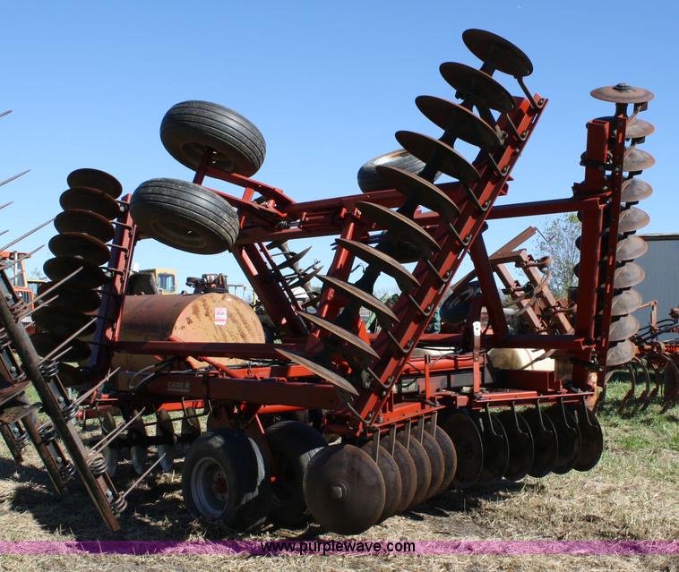 image for item 4664 Case IH 3950 20.5' disk