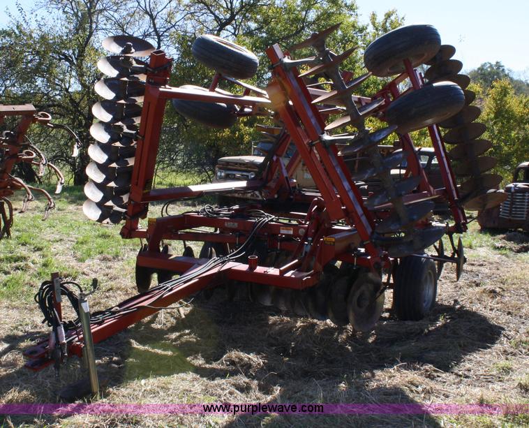 image for item 4664 Case IH 3950 20.5' disk