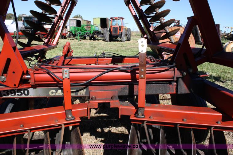 image for item 4664 Case IH 3950 20.5' disk