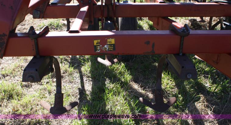 image for item 4665 Case IH 4800FLCU Vibra Shank field cultivator