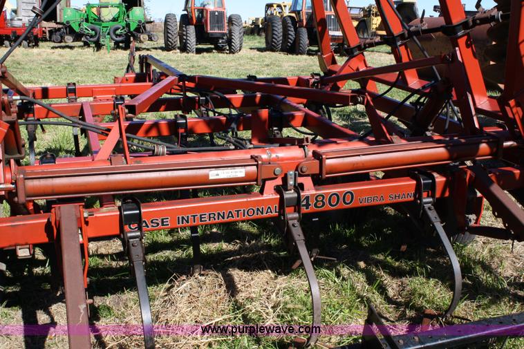 image for item 4665 Case IH 4800FLCU Vibra Shank field cultivator
