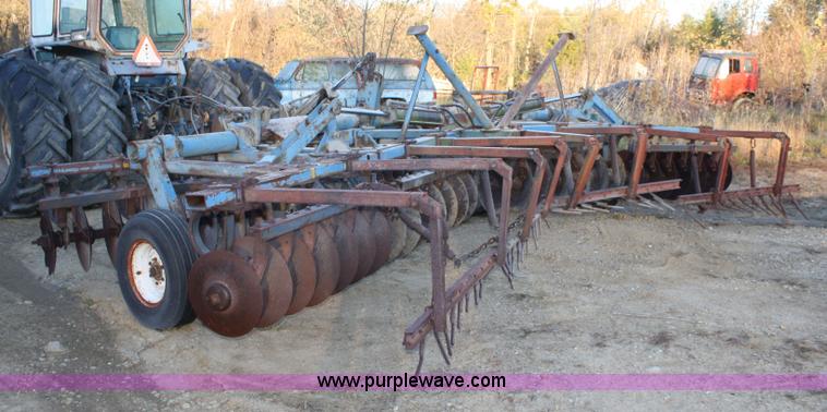 image for item 4674 Ford 242 offset disk