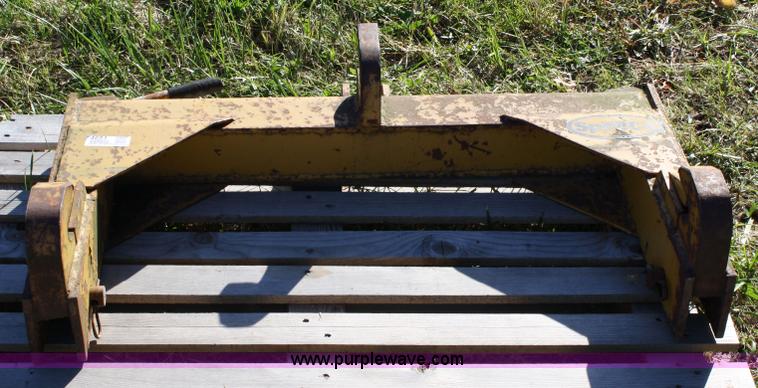 image for item 4681 Spce Co three point hitch