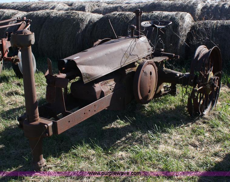 image for item 4688 1935 John Deere Model A tractor