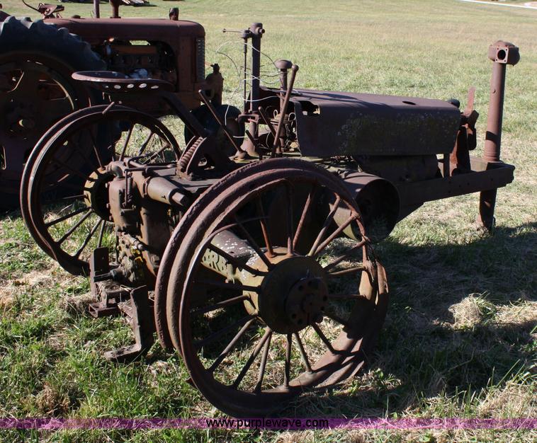 image for item 4688 1935 John Deere Model A tractor