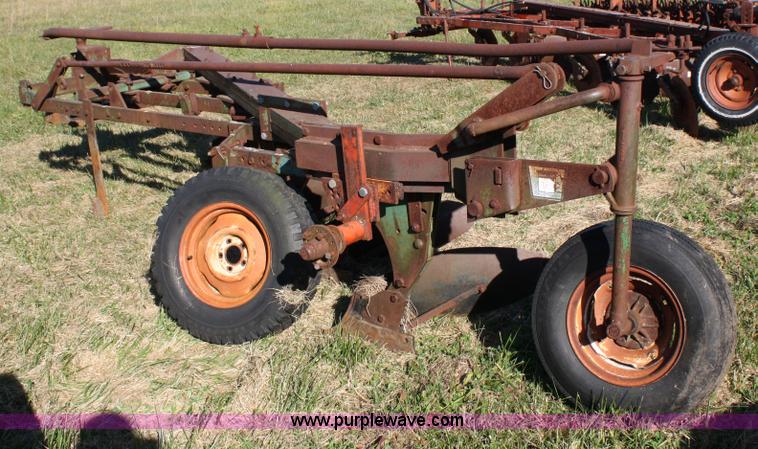 image for item 4689 Oliver 565 plow