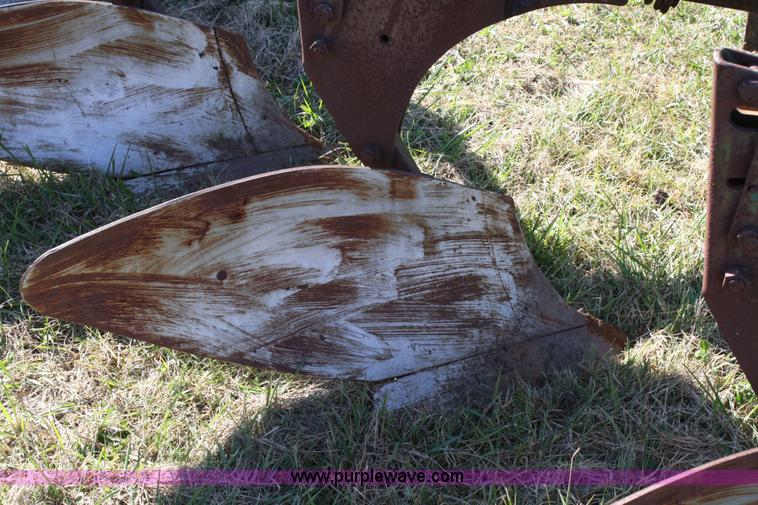image for item 4689 Oliver 565 plow