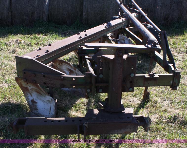 image for item 4689 Oliver 565 plow