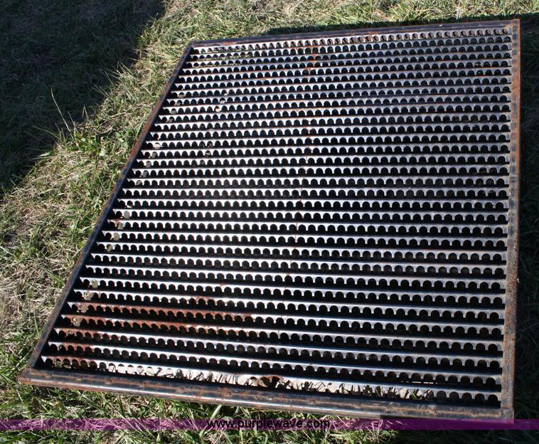 image for item 4694 Air foil chaffer