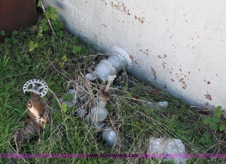 image for item 5113 8,000 gallon fuel tank with electric tokheim pump