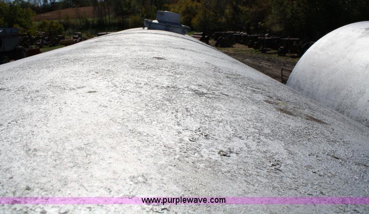 image for item 5114 8,000 gallon fuel tank with electric tokheim pump