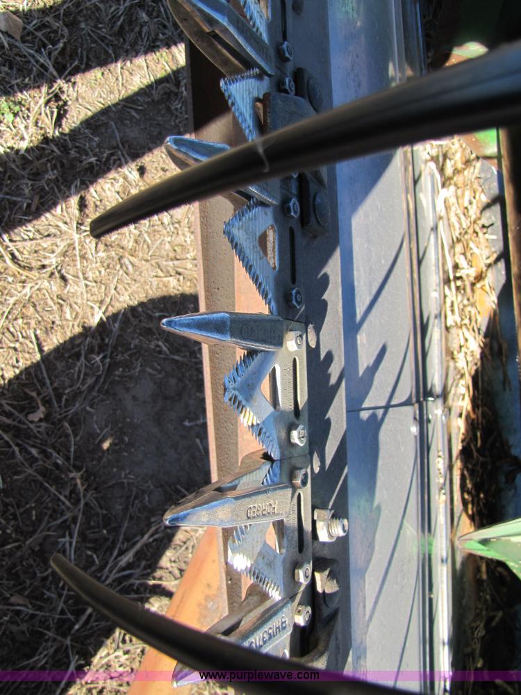 image for item 5121 1993 John Deere 925 flex platform