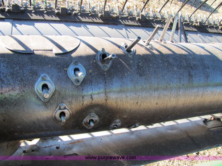 image for item 5121 1993 John Deere 925 flex platform