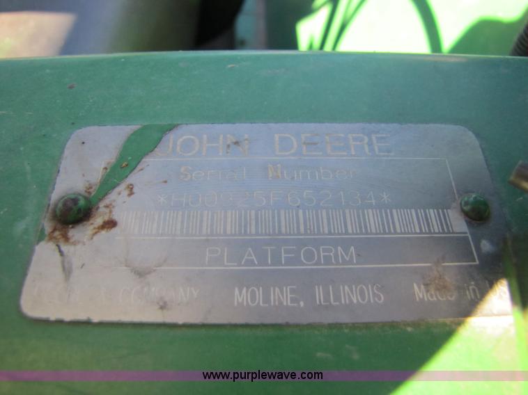 image for item 5121 1993 John Deere 925 flex platform