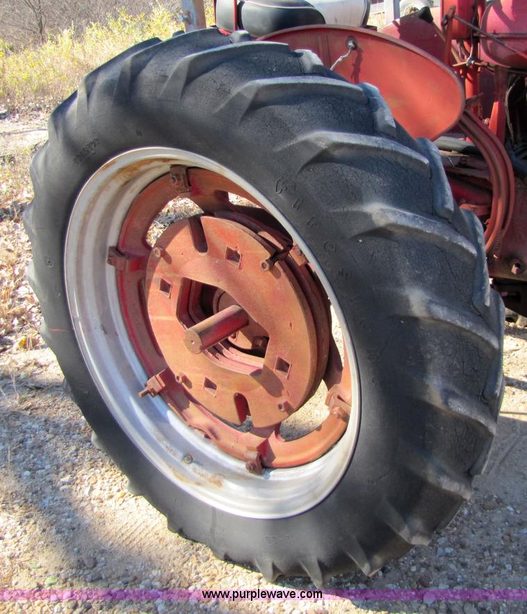 image for item 5154 International Farmall MD tractor