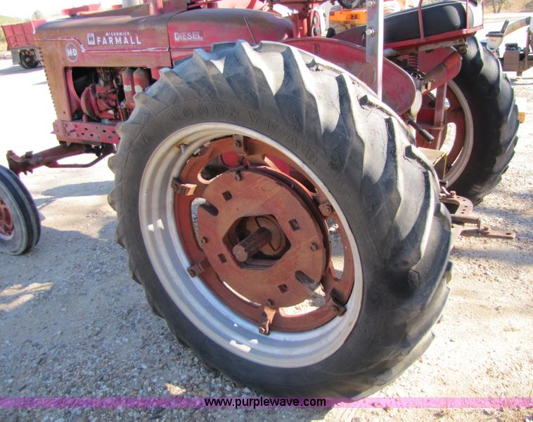 image for item 5154 International Farmall MD tractor