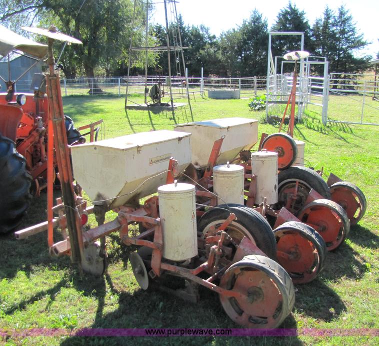 AllisChalmers four row planter in White City, KS Item 5349 sold