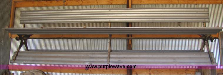 image for item 5351 1968 Gleaner E combine